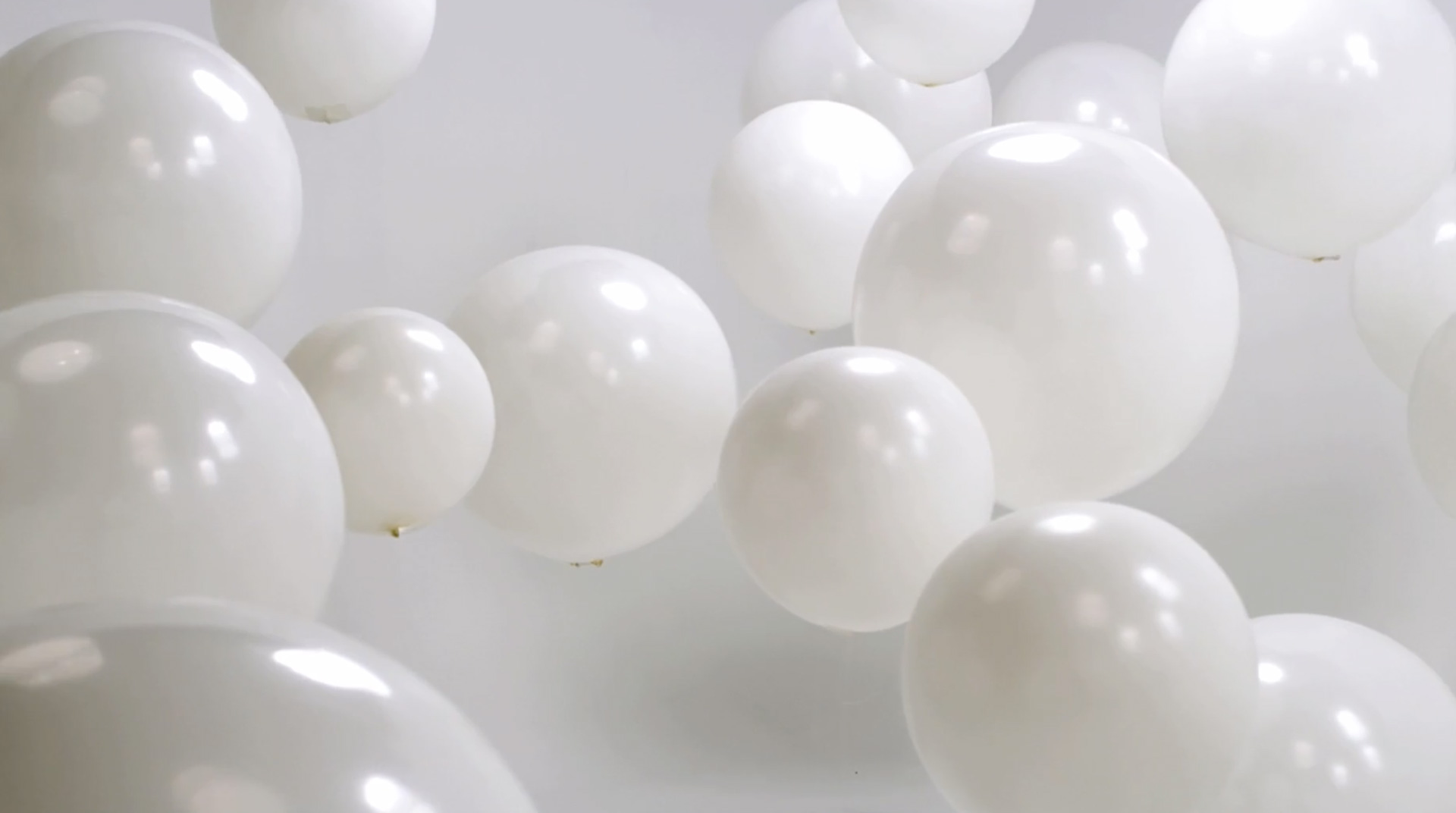 Castello_FeedYourSenses_TastemadeUK_Mother_IzzyParker_ArtDirector_SetDesign_ImmersiveInstallationArt_WEB_03